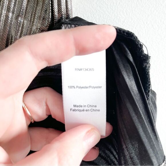 Andrea Jovine Metallic Mock Neck Pleated Sleeveless Top Blouse Size S - Picture 4 of 8